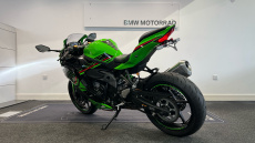 Kawasaki Ninja Zx 4 ZX400SRFNN (24MY)